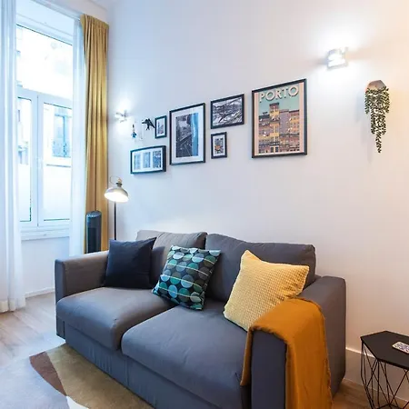 Elegant & Bright Flat By Lovelystay