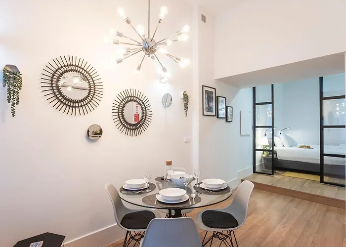 Apartment Elegant & Bright Flat By Lovelystay *