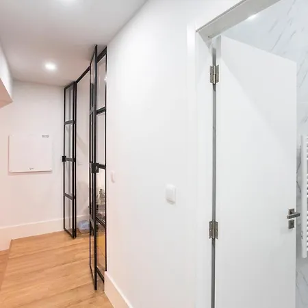 Appartamento Elegant & Bright Flat By Lovelystay *