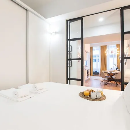 Apartamento Elegant & Bright Flat By Lovelystay *