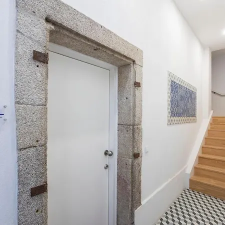 Elegant & Bright Flat By Lovelystay Porto