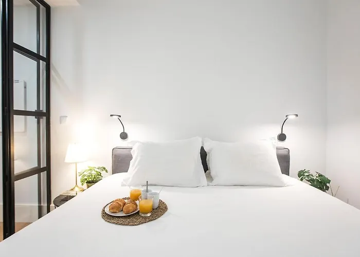 Apartment Elegant & Bright Flat By Lovelystay *