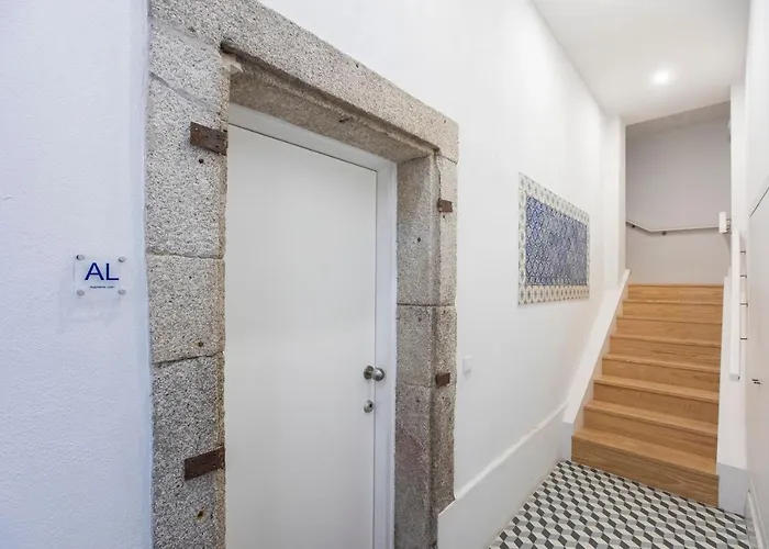 Elegant & Bright Flat By Lovelystay Porto